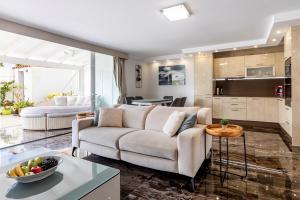 Beautiful 2 bedroom bungalow, Las Flores Costa Adeje
