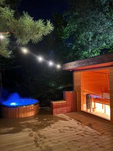 Perła Marchowo - dom przy jeziorze, balia i sauna na wyłączność