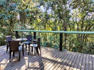 House for 10 in an oak forest Santa Elena
