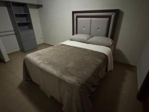Casa Moderna de 4 Recámaras en Excelente Ubicación