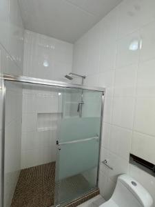 Casa Moderna de 4 Recámaras en Excelente Ubicación