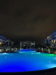 3 piscines est un toboggan