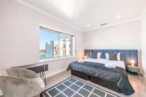 Vita Portucale ! Private Rooftop Retreat with Sauna & Jacuzzi