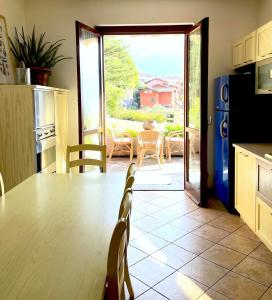 Borromeo 37, beautiful villa in greenery, in Comos Lake hills