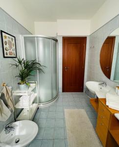 Borromeo 37, beautiful villa in greenery, in Comos Lake hills