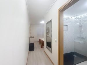 Rosaria Flat 2