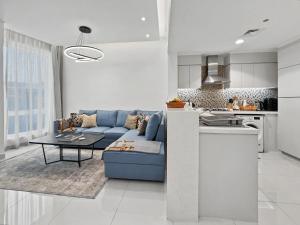 VayK - Chic 2BD Apartment in Business Bay