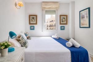 The Rose by Hello Homes Sitges