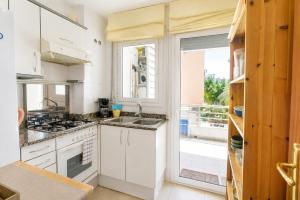The Rose by Hello Homes Sitges