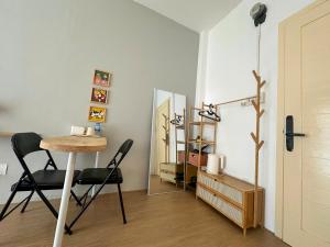 Stayhub Central District 1
