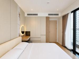 Timesquare Beachfront Apartment
