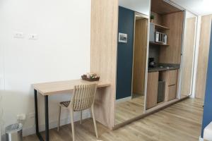Stunning poblado view King suite on the 14th floor