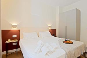SariStays Valencia Terraza Deluxe L