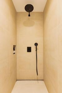 SariStays Valencia Terraza Deluxe L