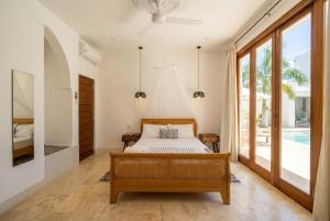 Villa Zuleikha, Private Pool, Roof Terrace, Garden, 15 mins from the beach