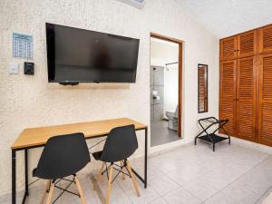 Compact Studio with Balcony Park View Casa Jurel