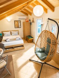 AB Preveza Apartments-15 Meters Over the Sea Attic & Alexanders the Great Executive Suite