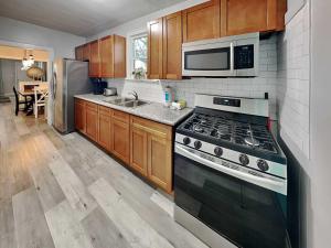 Pleasure Pier Retreat #1