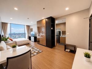 Sukhumvit 3 minute walk to BTS Pool & Gym