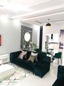 2nd street ibex apartment