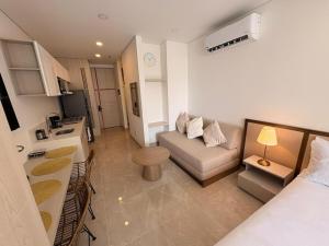 Apartamento Con Balcón y Vista a La Piscina