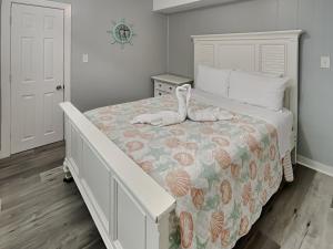 Pleasure Pier Retreat #1