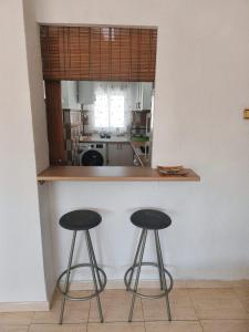 Apartamento junto a la playa de la Malvarrosa en Valencia, hasta 5 huespedes
