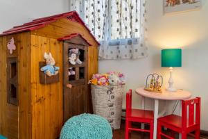 Cozy House with a Lovely Fairytale Treehouse