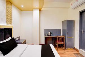 Hotel O Crown Continental