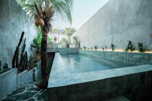 Uluwatu Kuru Kure Tropical Living