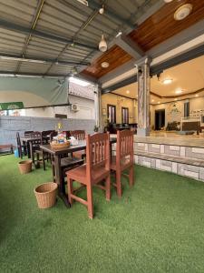 Ban Loom Guesthouse & Weaving Workshop