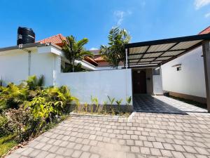 Gitas Villa Nyanyi Beach