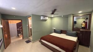 FabHotels Hampton Grove