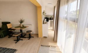 Pomiculturii 8 - Quiet 1BR with Balcony