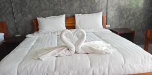 J House Has Love 1