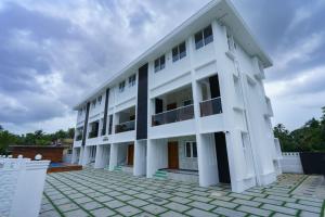 Gayathri Nest