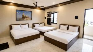 Hotel Bansi Palace