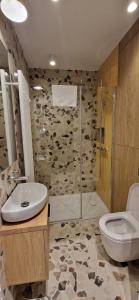 3bedroom apartment, close to Main Station, with AC