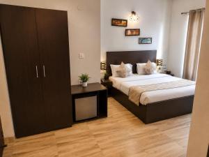 Onxy Laxury apartment Omaxe Enternity