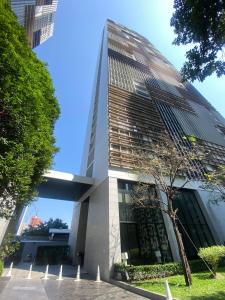 Modern Monthly Studio Fast WiFi Great Location