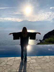 La Bella Villa - Clifftop Infinity Pool & Sunsets
