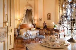 Hotels Chateau Colbert : photos des chambres