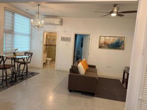 Centrally Located 1Bedroom Gated and Secure