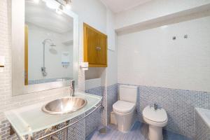 Compact 2BR Apartment with Balcony & Pool