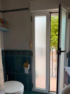 MEN52- duplex with large terrace close to the beach