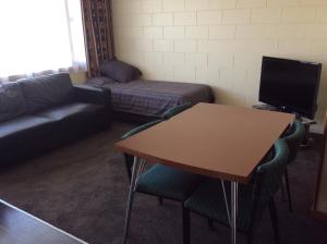 Charlton Motel