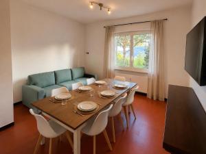 Small villa, terrace, parking, 10 min to the beach