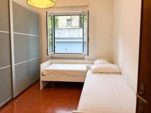 Small villa, terrace, parking, 10 min to the beach