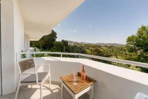 Montegolf renovated flat by Kura Homes