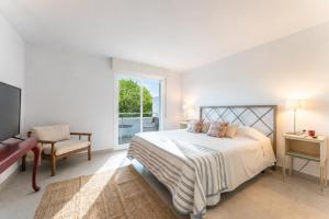 Montegolf renovated flat by Kura Homes